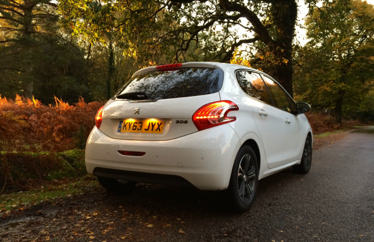 Review Peugeot 208 Allure Vti 82 Inside Lane