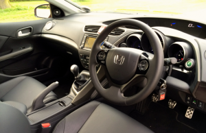 2014 Honda Civic 1.6 i-DTEC SR inside