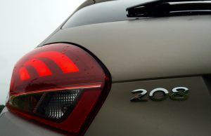 2015 Peugeot 208 PT 82 logo