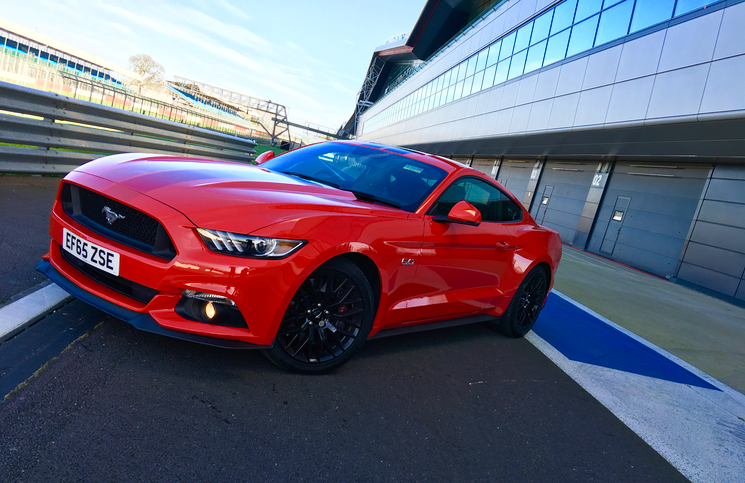 2016  Ford Mustang 5.0 Sports Coupe Will Taking the Sports Car of the Year