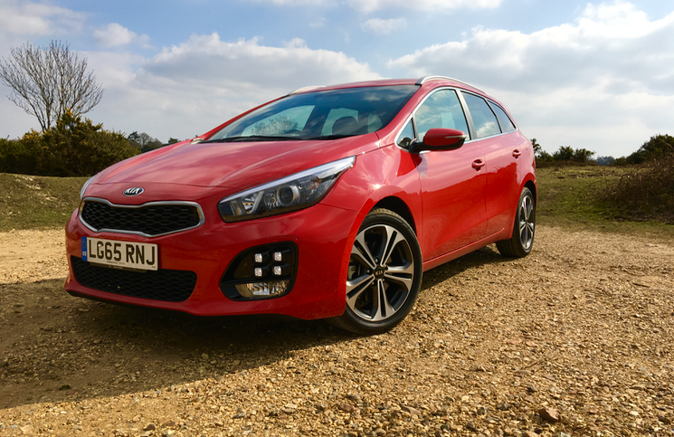 Review 16 Kia Cee D Sportswagon Gt Line Inside Lane