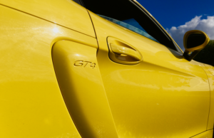 Porsche Cayman GT4 yellow