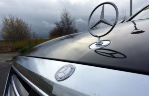 Mercedes-Benz S-Class S500 PLUG-IN HYBRID AMG Line L thrr pointed star