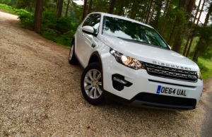 2015 Land Rover Discovery Sport front