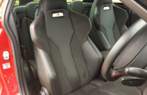 2015 Peugeot RCZ R THP 270 seat
