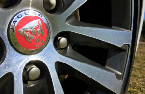 2017 Jaguar XF AWD wheel